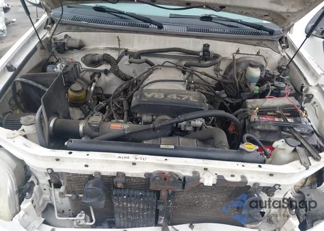 2002 Toyota Tundra Ltd V8 из США, поврежденный, VIN 5TBBT48172S268184